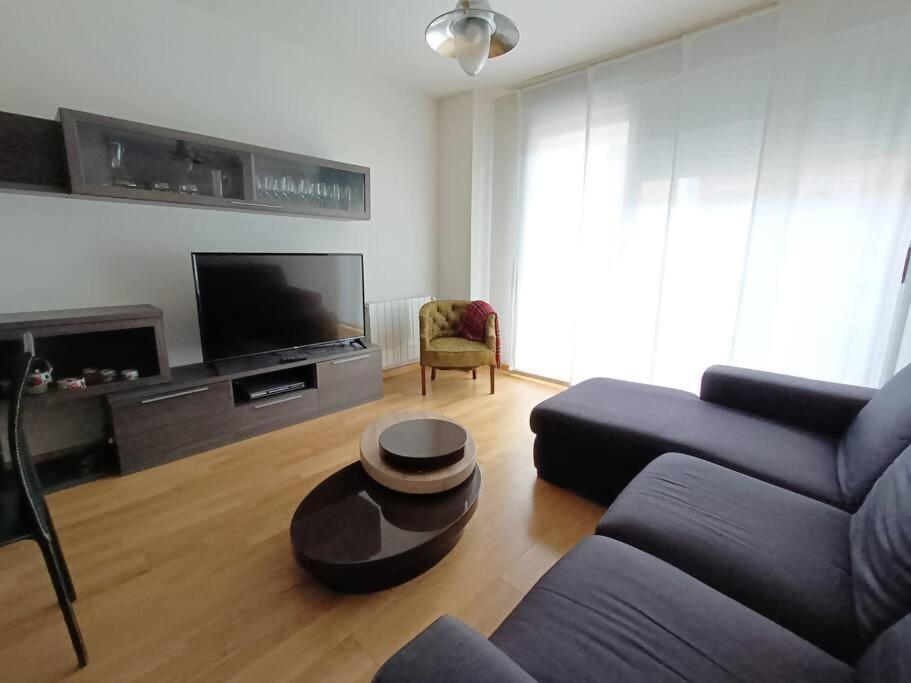 Alojamiento Centro Caceres Canovas Екстер'єр фото